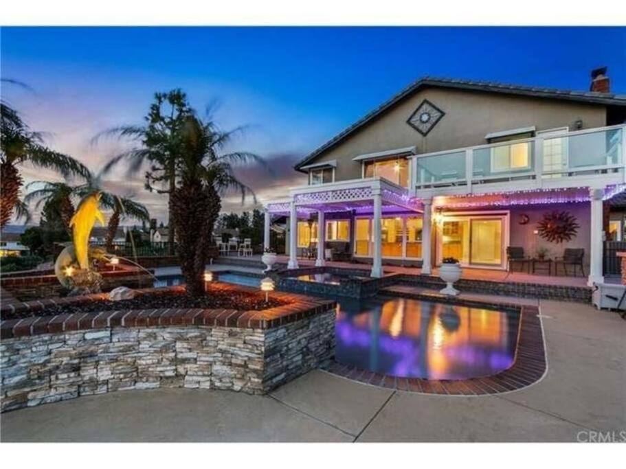 Majestic Anaheim Panorama Hill Home With Sunset Exterior photo